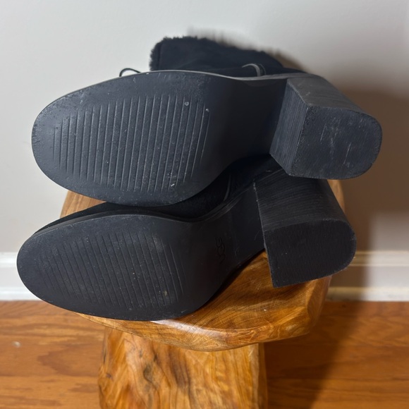 UGG|| Jerene Genuine Shearling Black Suede Block Heel Fold Over Boots Size 10 - Picture 10 of 11